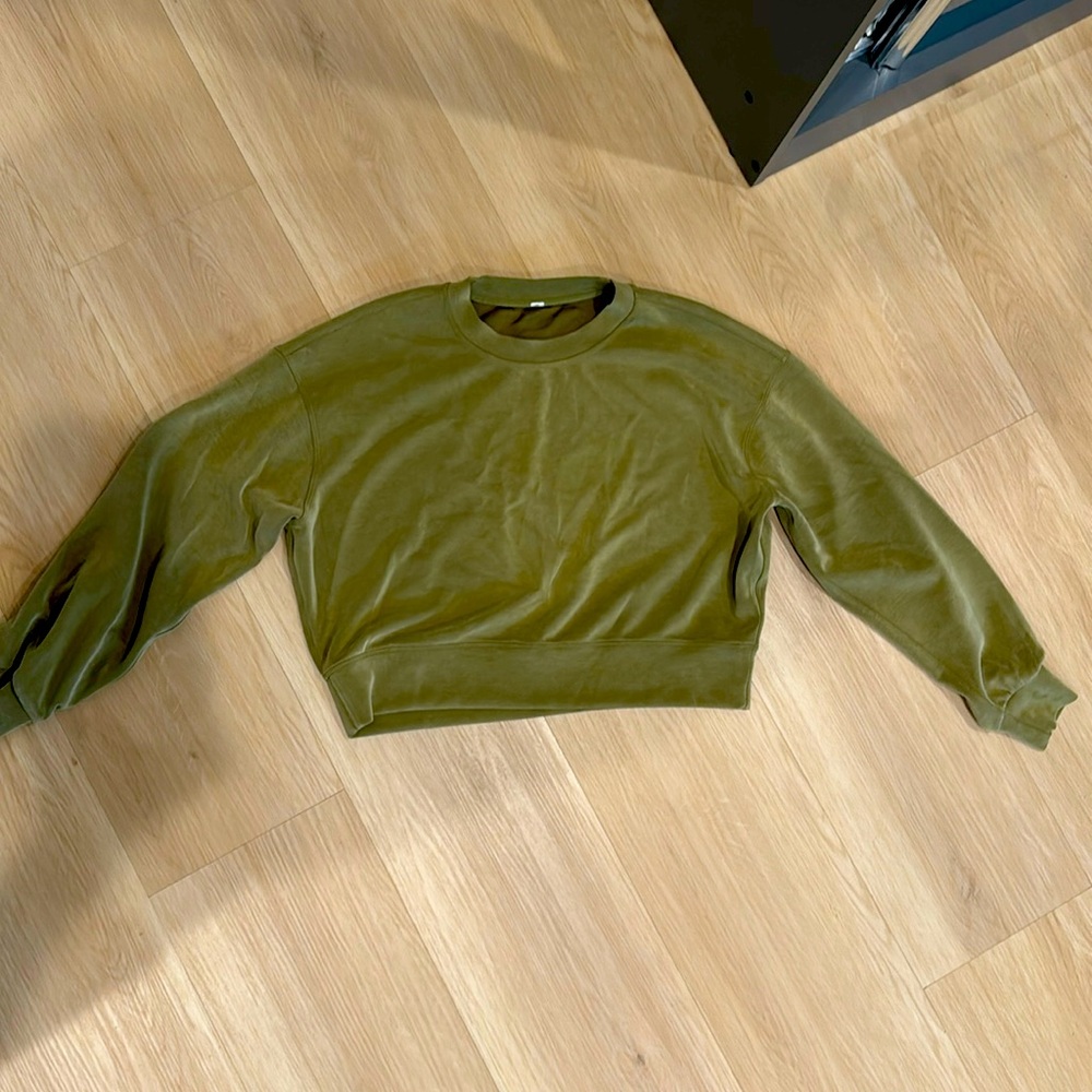 Medium Lululemon softstreme crop top in olive green.